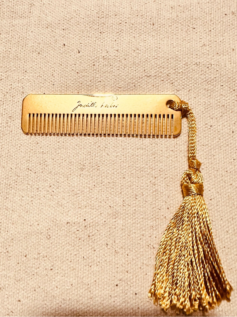 Judith Leiber | Comb | Judith Lieber Gold Pocket Comb with Tassel